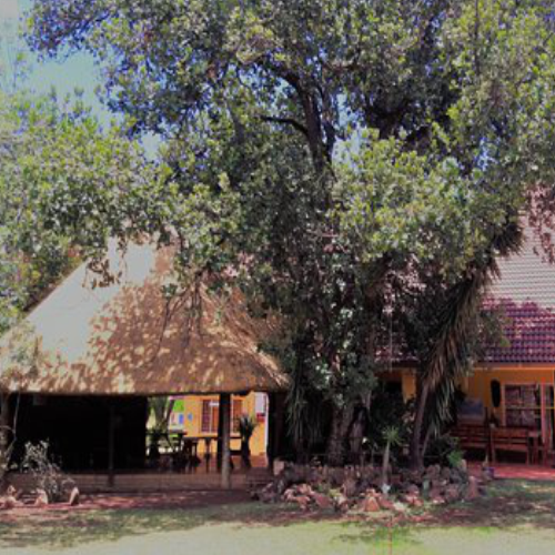 Twana Backpackers Lodge